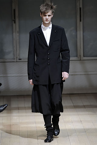 Yohji Yamamoto / - 2009-2010